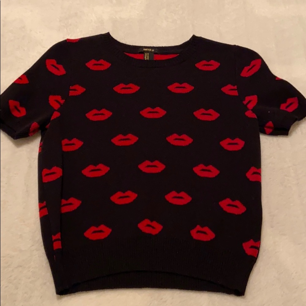 Red Kisses Sweater Size M